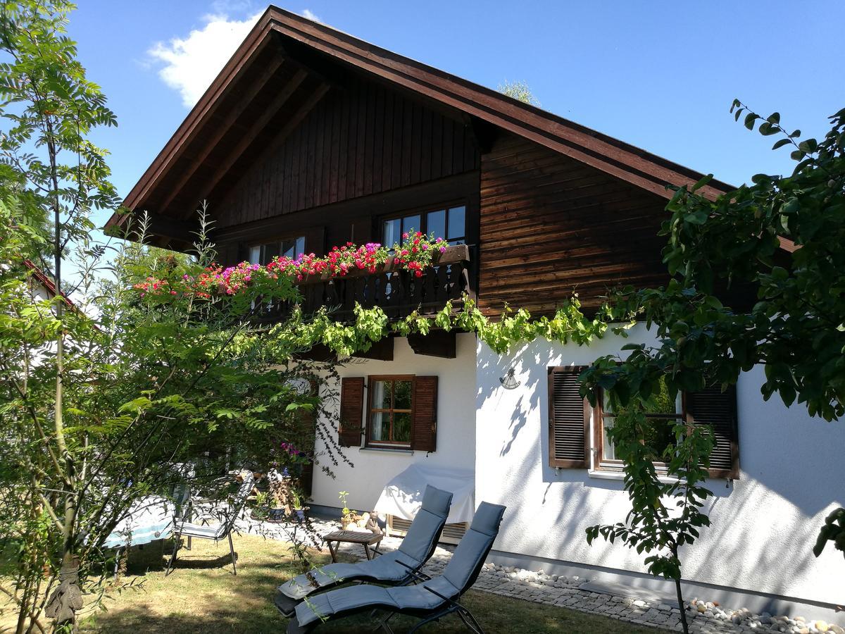 וויימר Apartment Haus Merlin Am Boeckelsberg מראה חיצוני תמונה